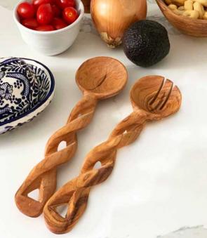Twisted Wooded Salad Server