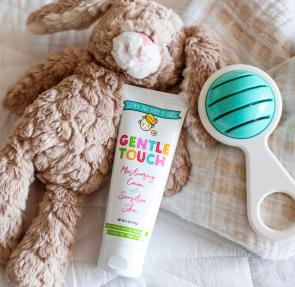 Natural, gentle baby cream that helps sooth even very rough, dry skin without burning or stinging.